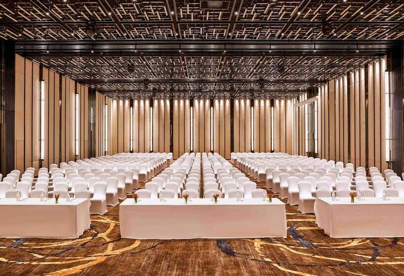 هتل Mövenpick Villas & Residences Phu Quoc