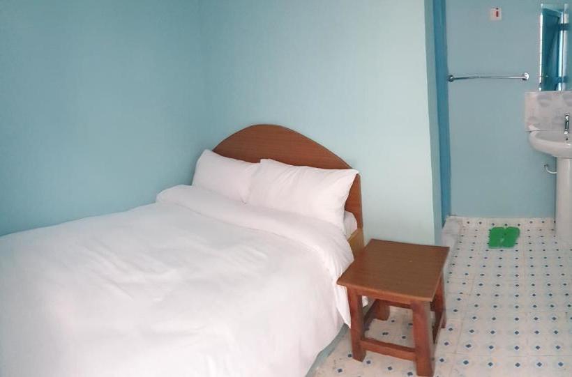 Отель Oakridge Gardens