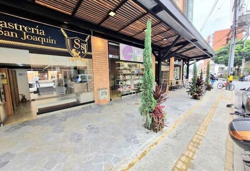 ホテル Origen Local Suites