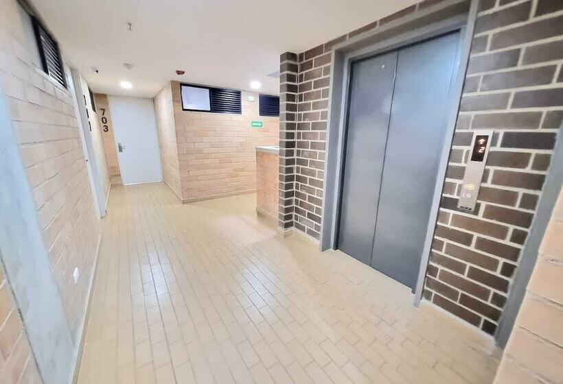 ホテル Origen Local Suites