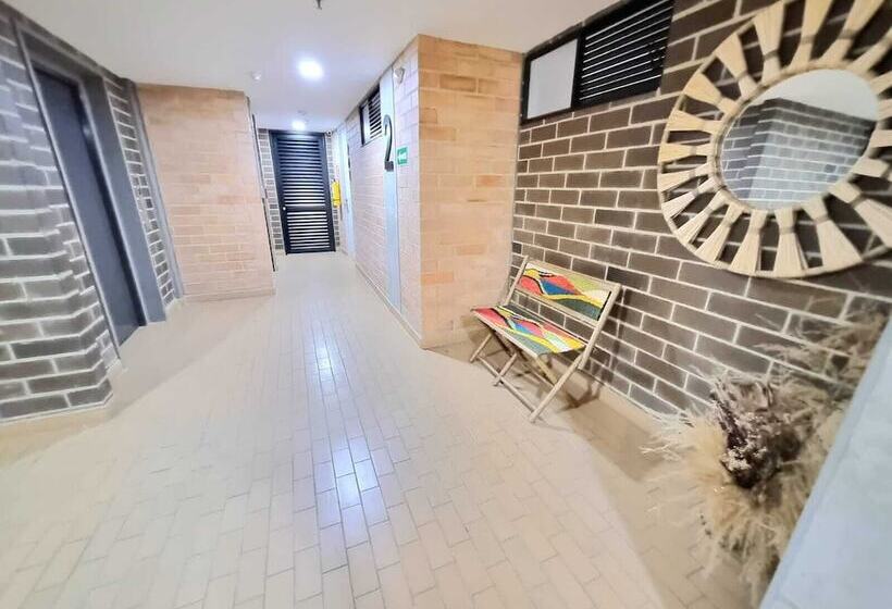 ホテル Origen Local Suites