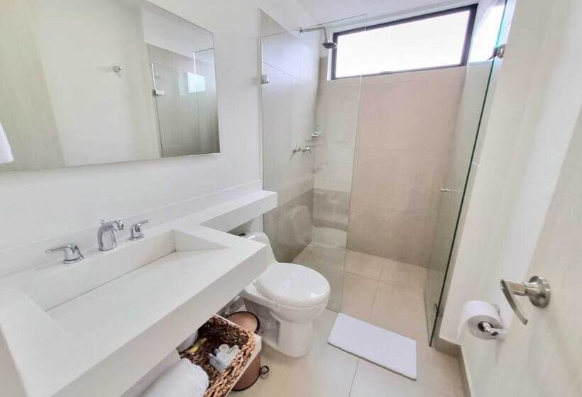 ホテル Origen Local Suites