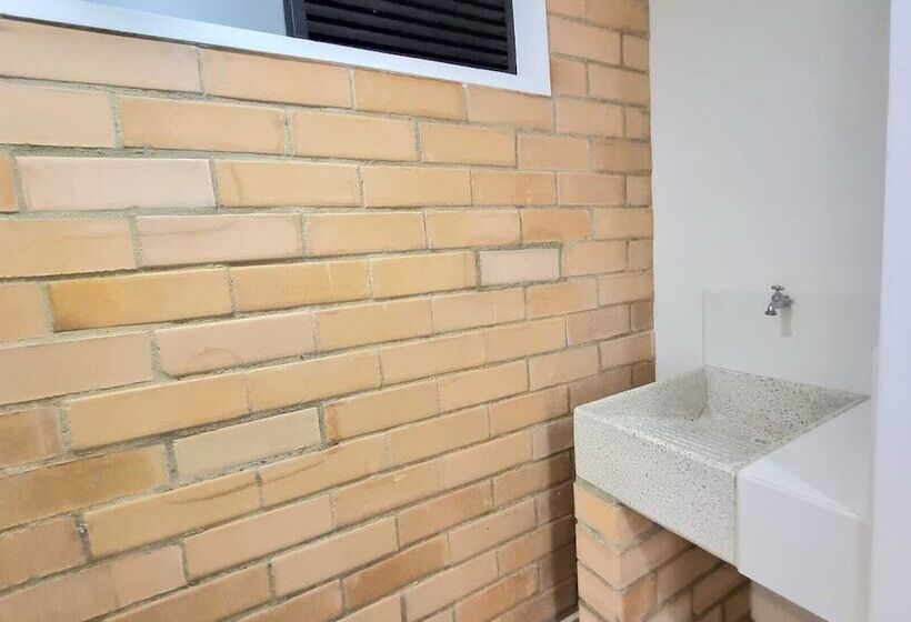 ホテル Origen Local Suites