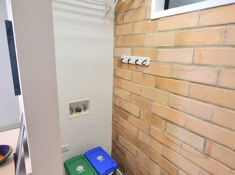 ホテル Origen Local Suites