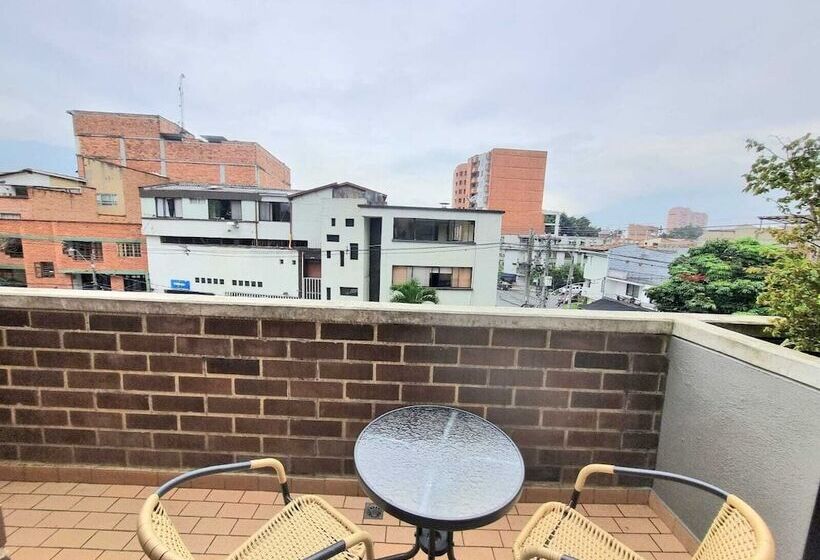 ホテル Origen Local Suites