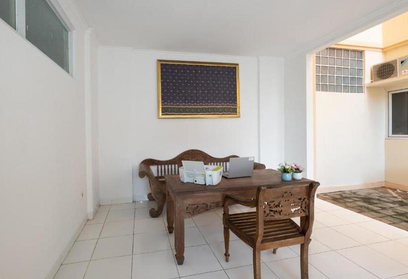 酒店 Oyo 3427 Griya Wika