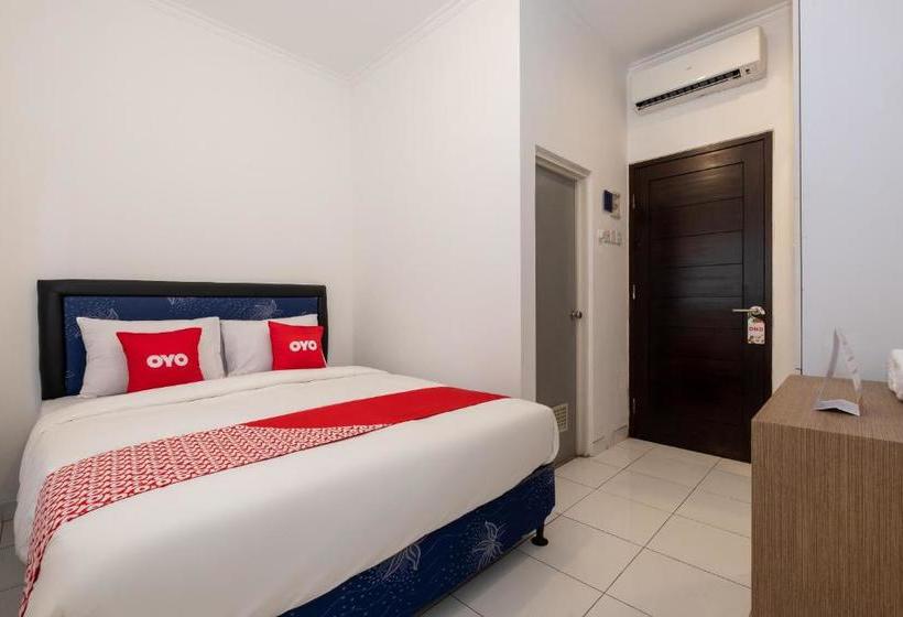Отель Oyo 3427 Griya Wika
