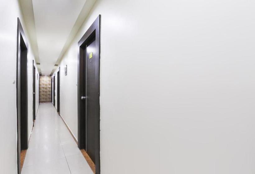 Отель Oyo 72183  Vaaridhi Lodge