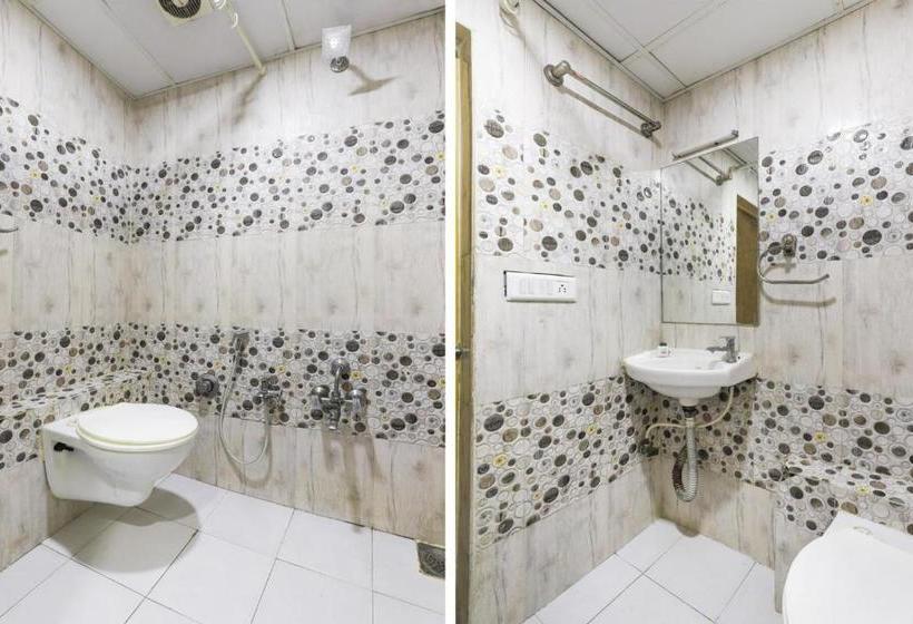 Отель Oyo 72183  Vaaridhi Lodge