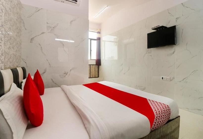 Отель Oyo 72186 Joy Rooms Bawana Industrial Area