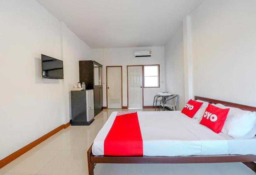 Отель Oyo 873 Smart And Smile Apartment