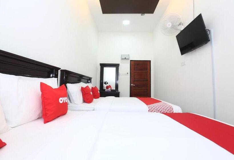 فندق Oyo 89678 Ady