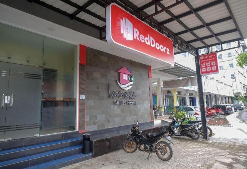 酒店 Reddoorz Near Taman Pantai Alam Indah Tegal