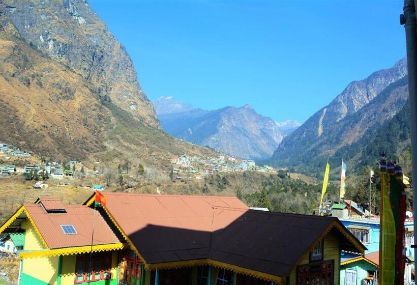 호텔 Rufina Lachung De Crown