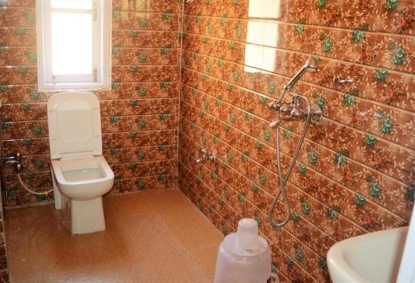 호텔 Rufina Lachung De Crown