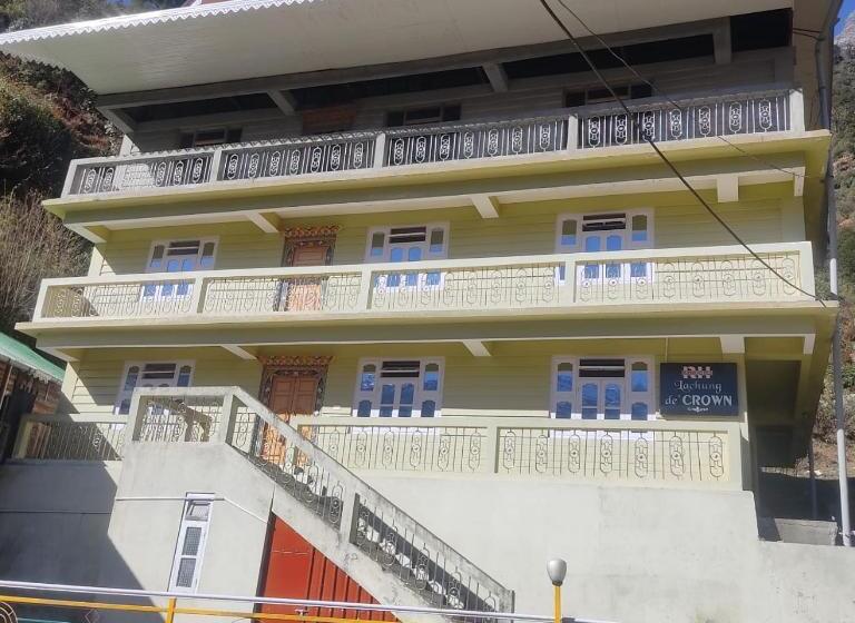 호텔 Rufina Lachung De Crown