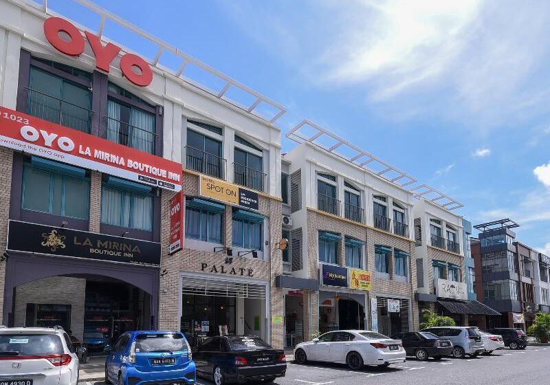 هتل Spot On 89838 Lm Residence