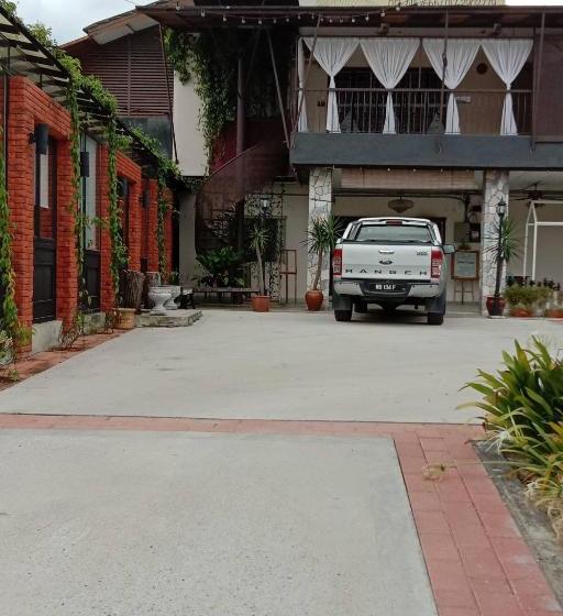 ホテル Spot On 90064 Bgh Hostel Lama