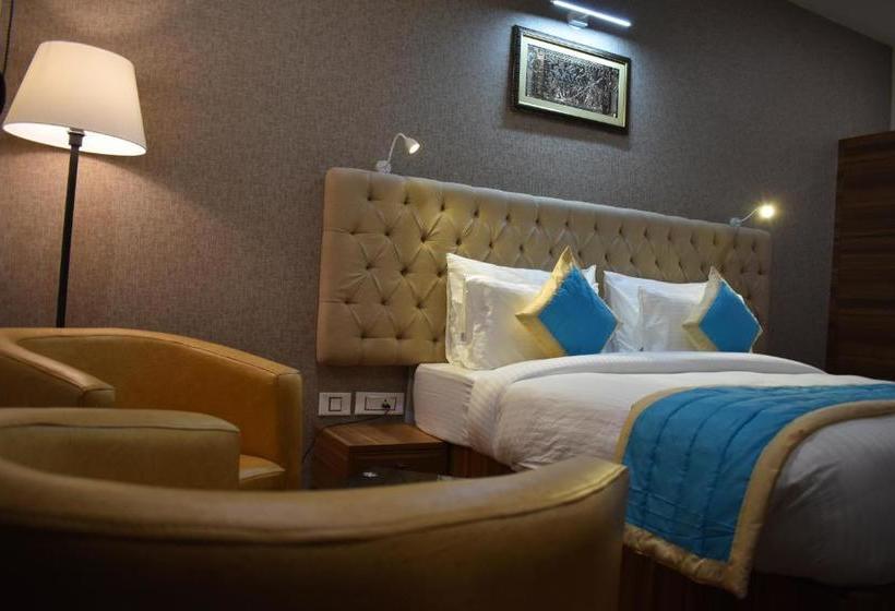 The Grand Hotel, Muzaffarpur