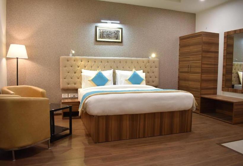 The Grand Hotel, Muzaffarpur