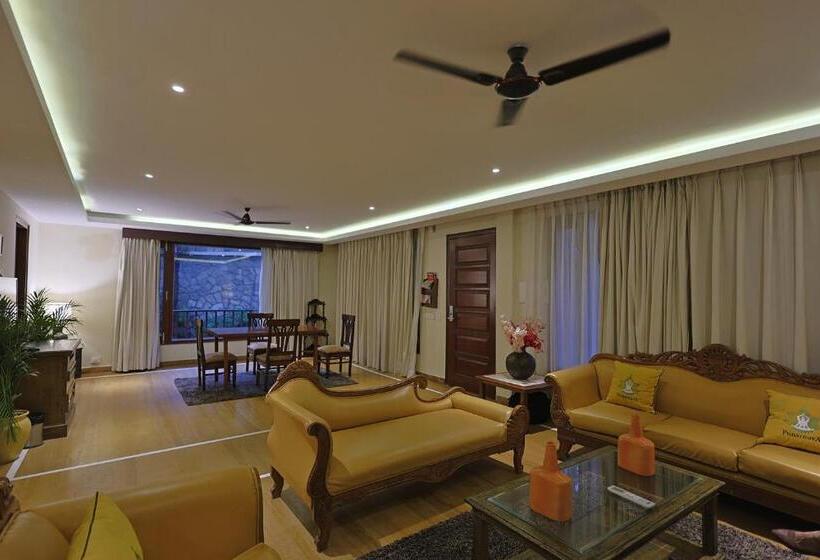 فندق Punarnava Resort & Spa