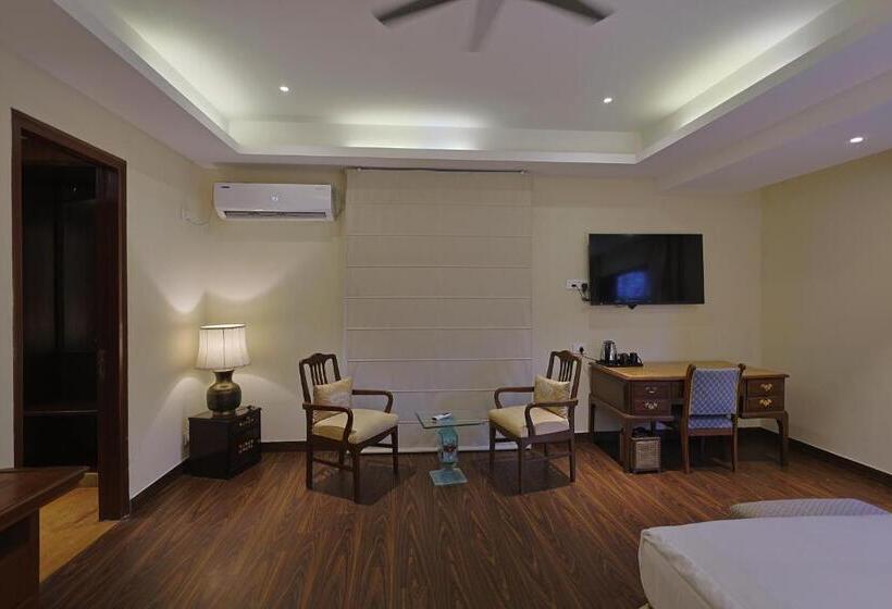 فندق Punarnava Resort & Spa