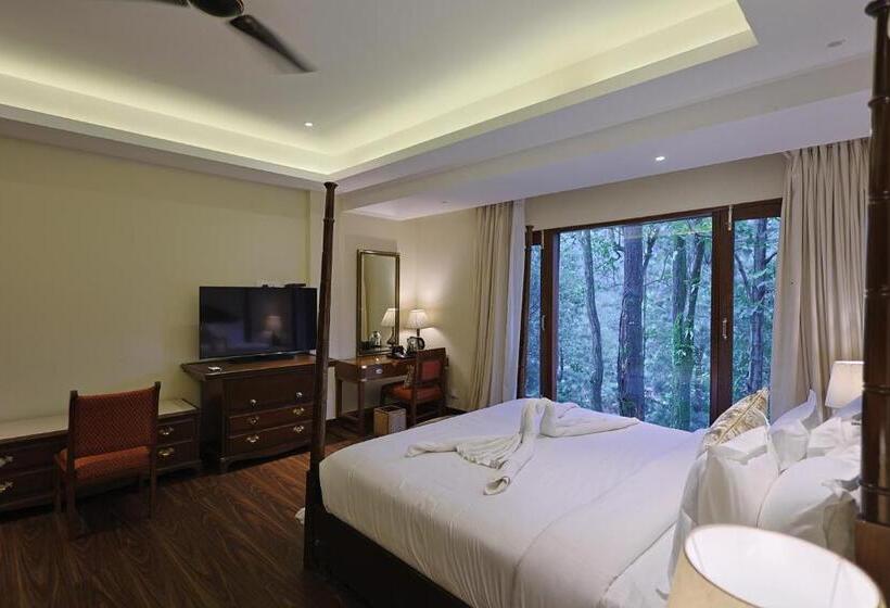 בית מלון כפרי Punarnava Resort & Spa