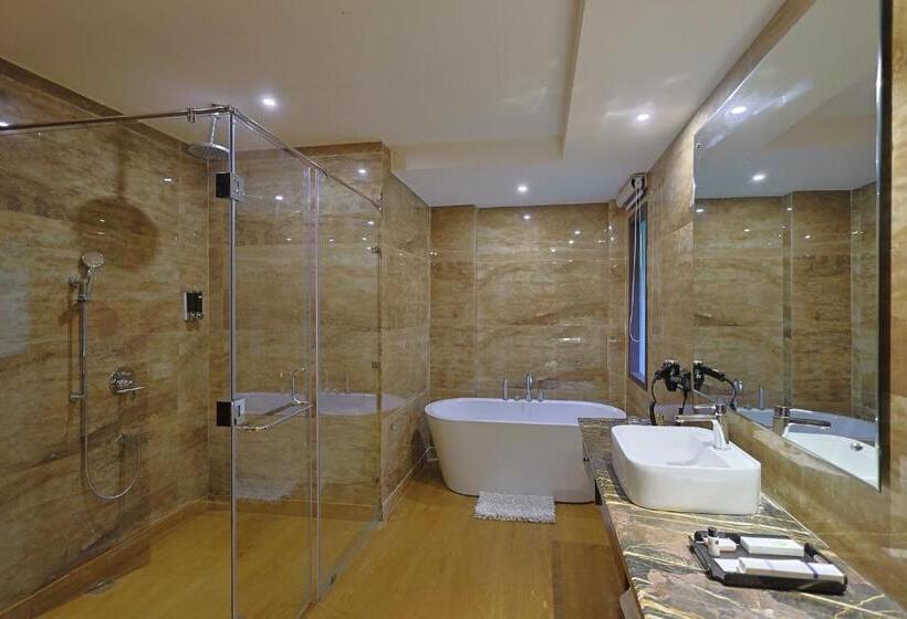 فندق Punarnava Resort & Spa