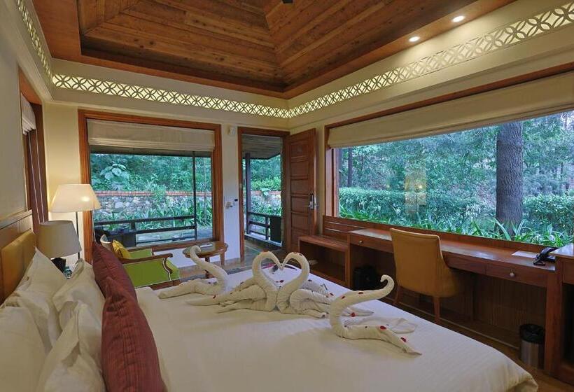 فندق Punarnava Resort & Spa