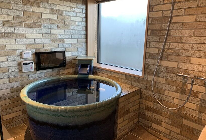 Ikeda Onsen Ryokan Tachikawa
