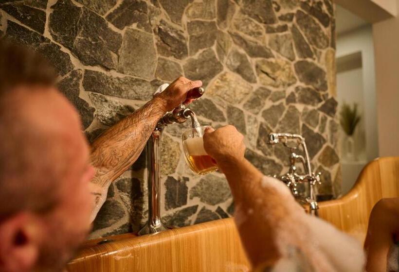 펜션 Dům U Lázní