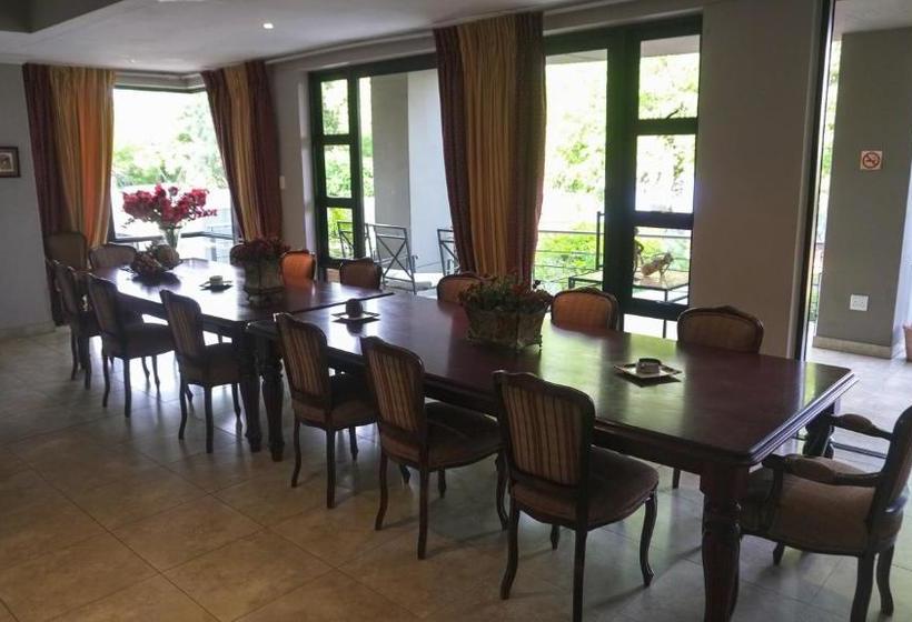 膳宿费 Fatmols Guest Lodge