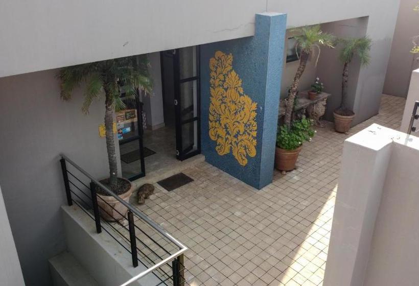 膳宿费 Fatmols Guest Lodge