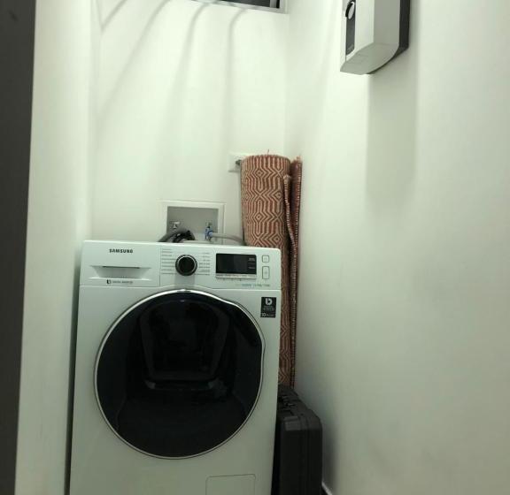 膳宿费 Private Room/bathroom In Downtown