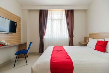 پانسیون Reddoorz Near Simpang Patal Palembang