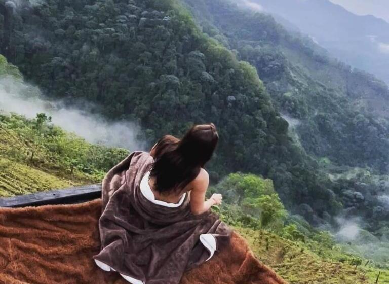 ユースホステル Glamping Rustiko