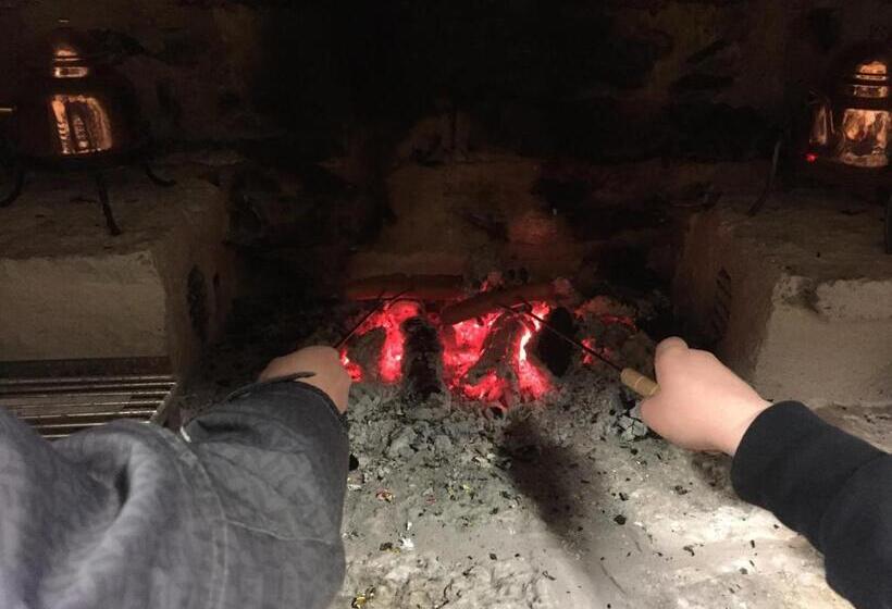 צימר Stenbrottets Smedja