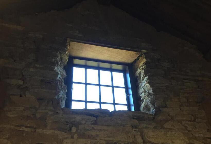 צימר Stenbrottets Smedja