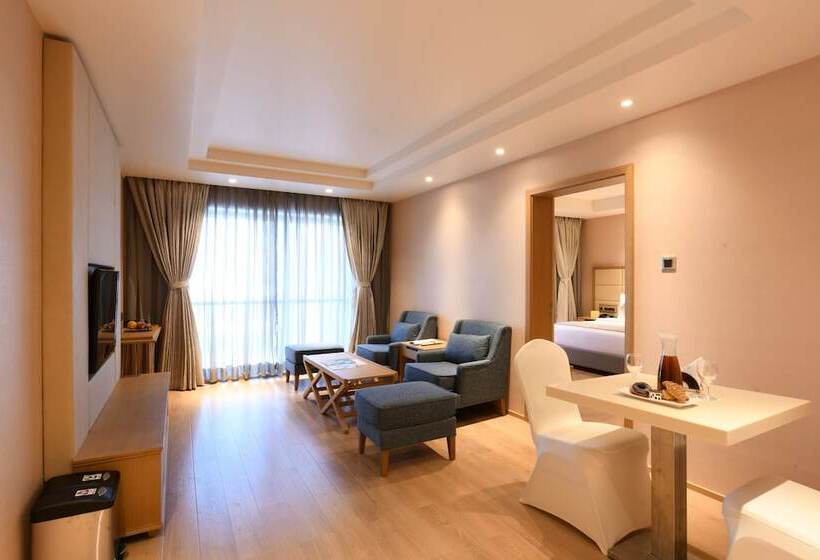 هتل Harsha The Fern Shivamogga