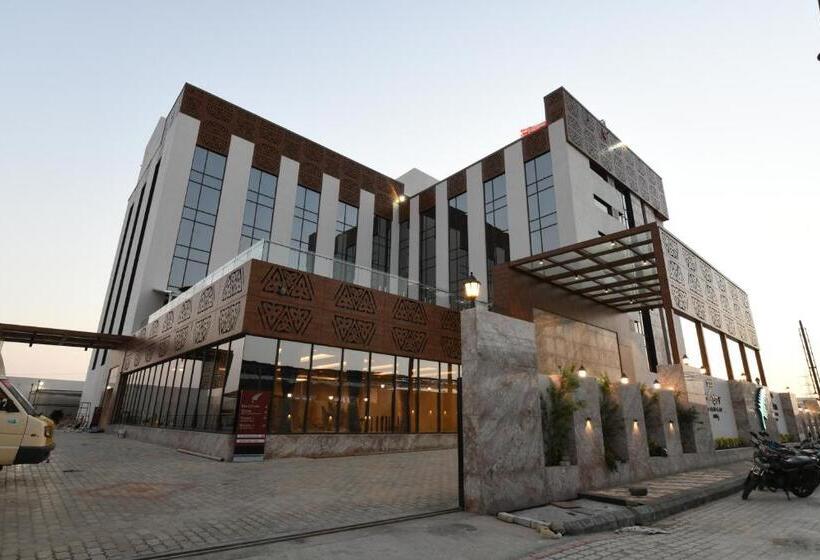 هتل Harsha The Fern Shivamogga