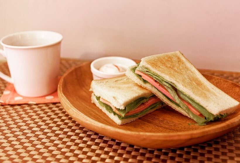 Отель Noon Adults Only