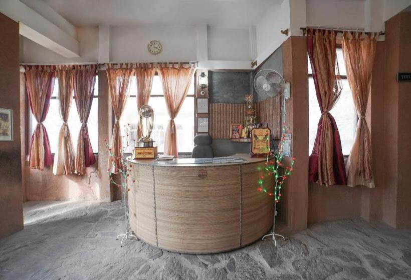 ホテル Oyo 71395 Kumaon Presidency