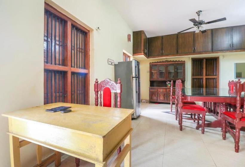 فندق Oyo 71458 Green Villa