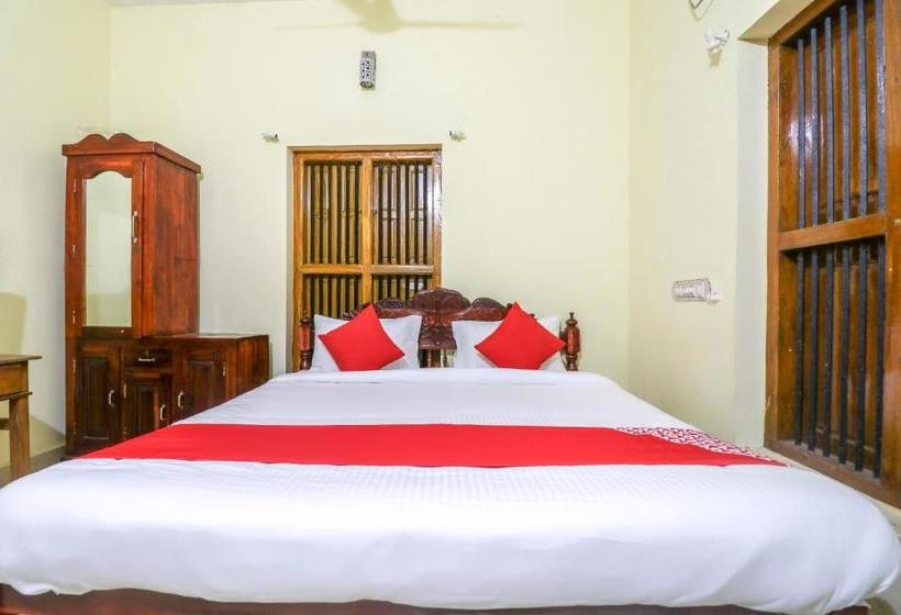 فندق Oyo 71458 Green Villa