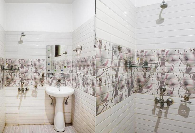 Hotel Oyo 71508  Grand Sitara