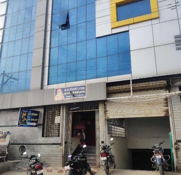 ホテル O Sri Sai Residency