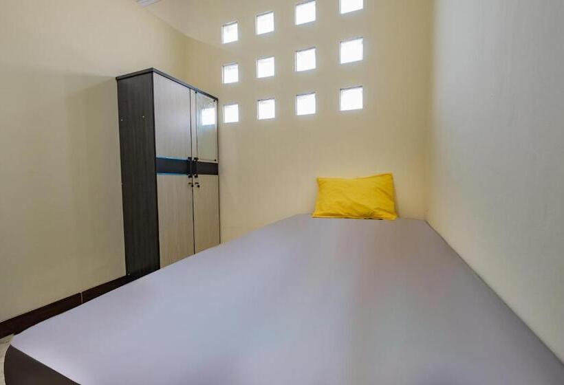 هتل Oyo Life 2216 Griya Jakasetia