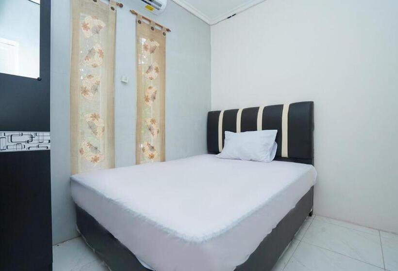 ホテル Oyo Life 2498 Kost Putri Purimas 23