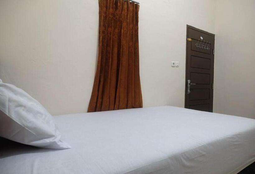 فندق Oyo Life 2507 Rooftop Homestay