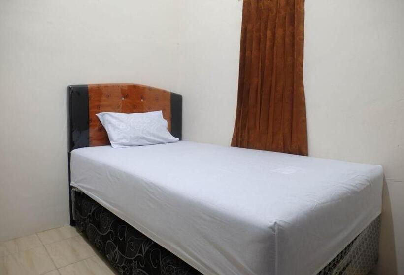 فندق Oyo Life 2507 Rooftop Homestay